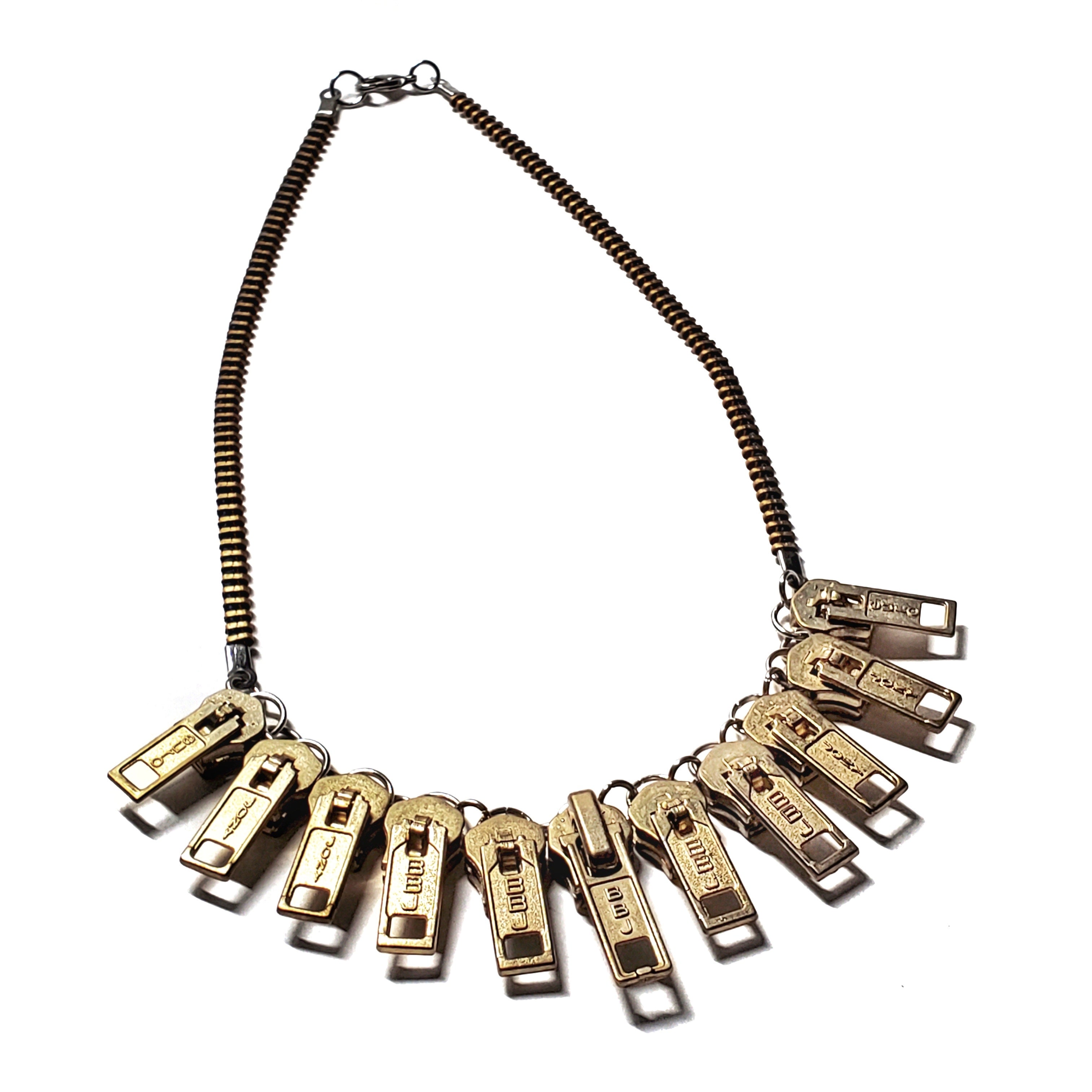 Closure – Mechanical Necklace with Bronze Zipper Sliders – Bitácora Collection