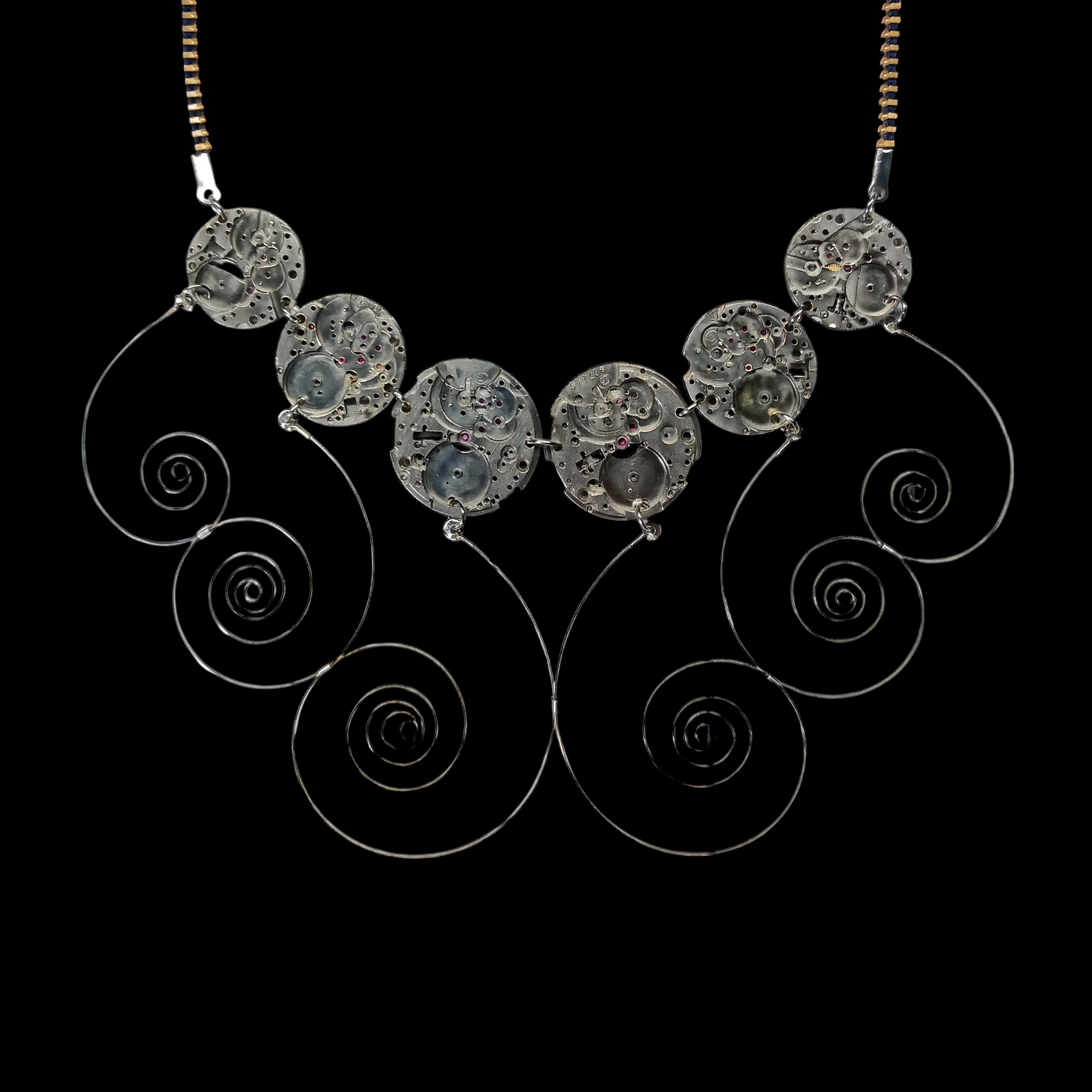 Latency – Mechanical Necklace with Vintage Watch Cases – Bitácora Collection