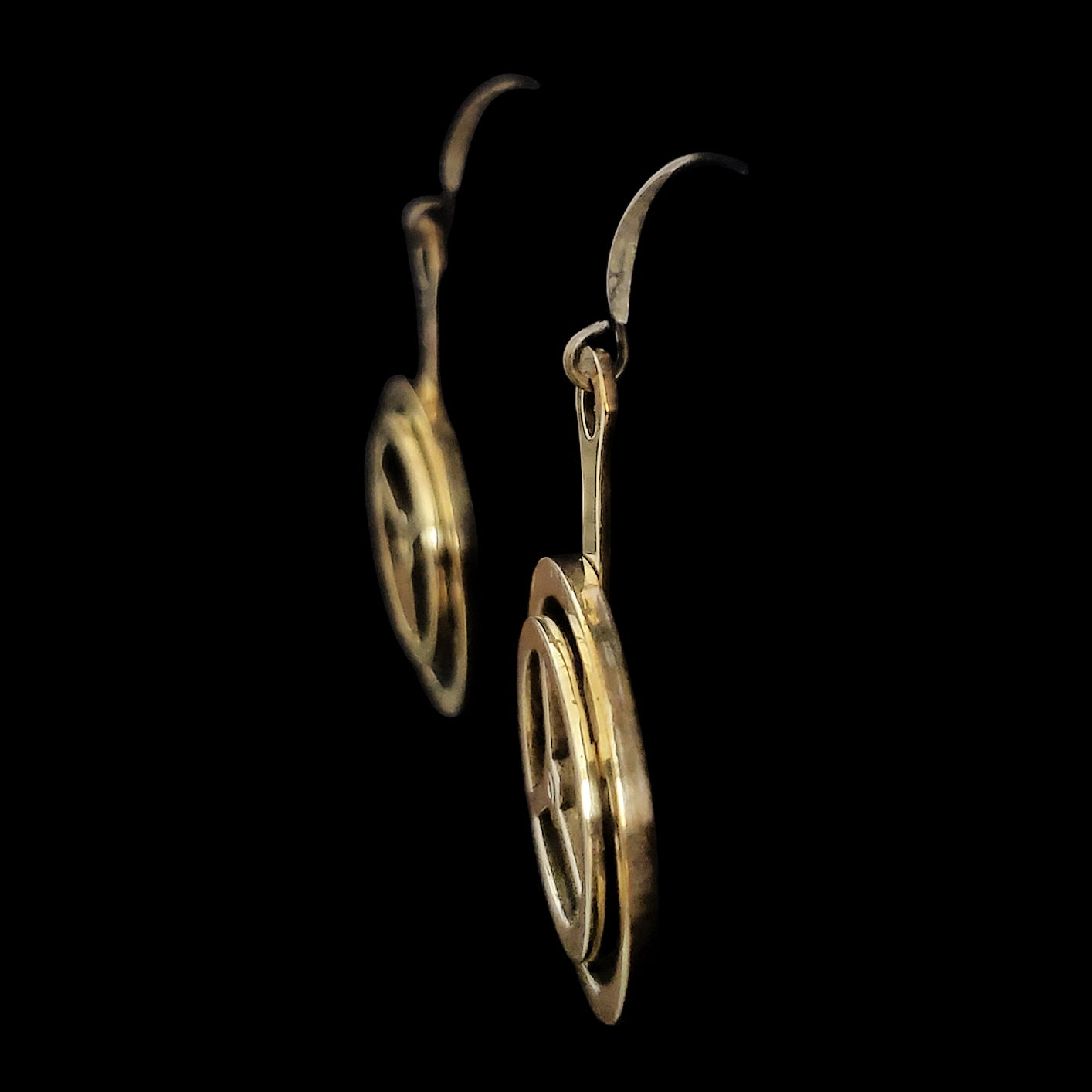 Wheels – Bronze Earrings – Circular Mechanical Form – Bitácora Collection