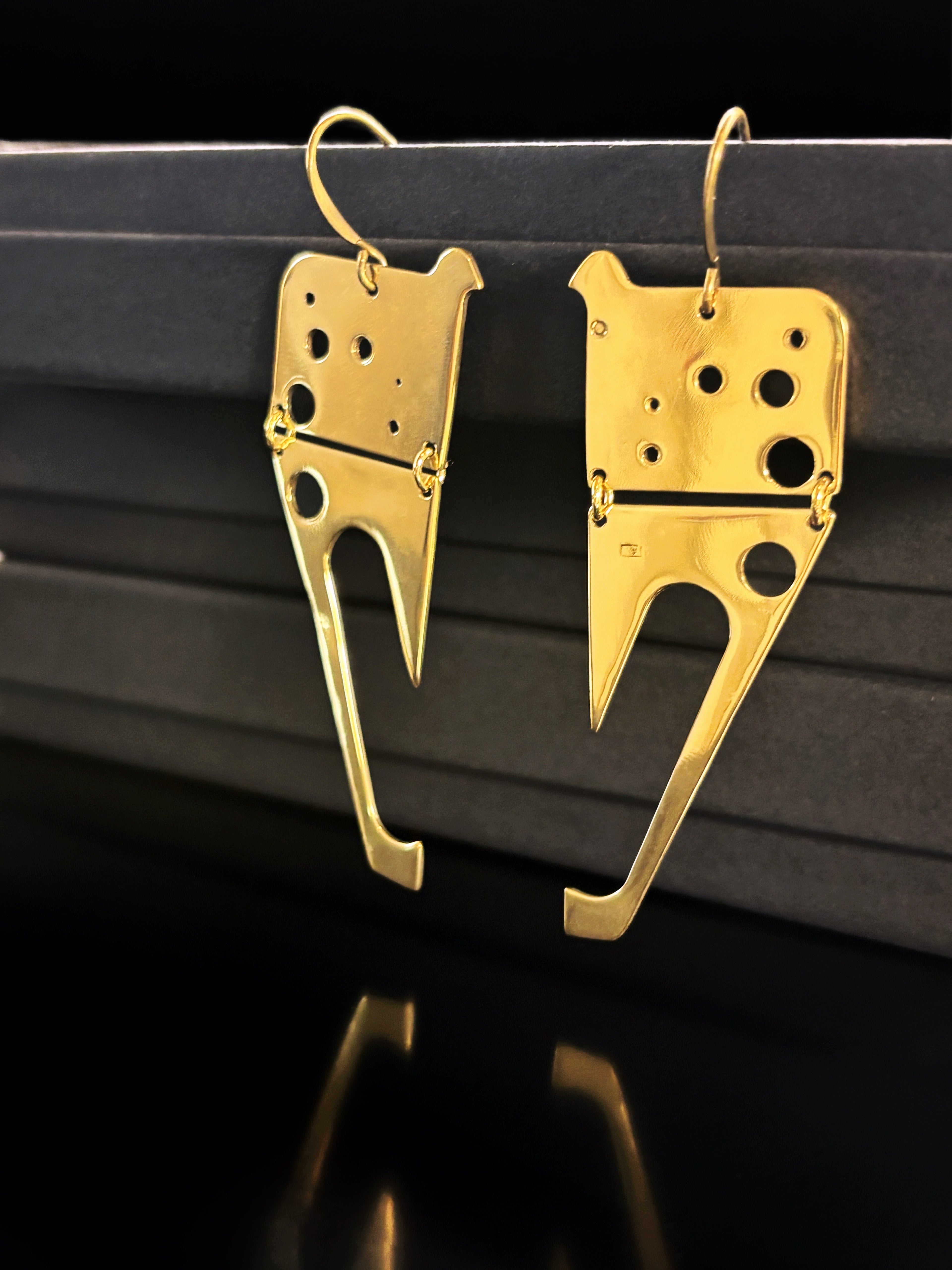 Articulated Directional Earrings with Vintage Clock Components - Bitácora Collection - Waypoint