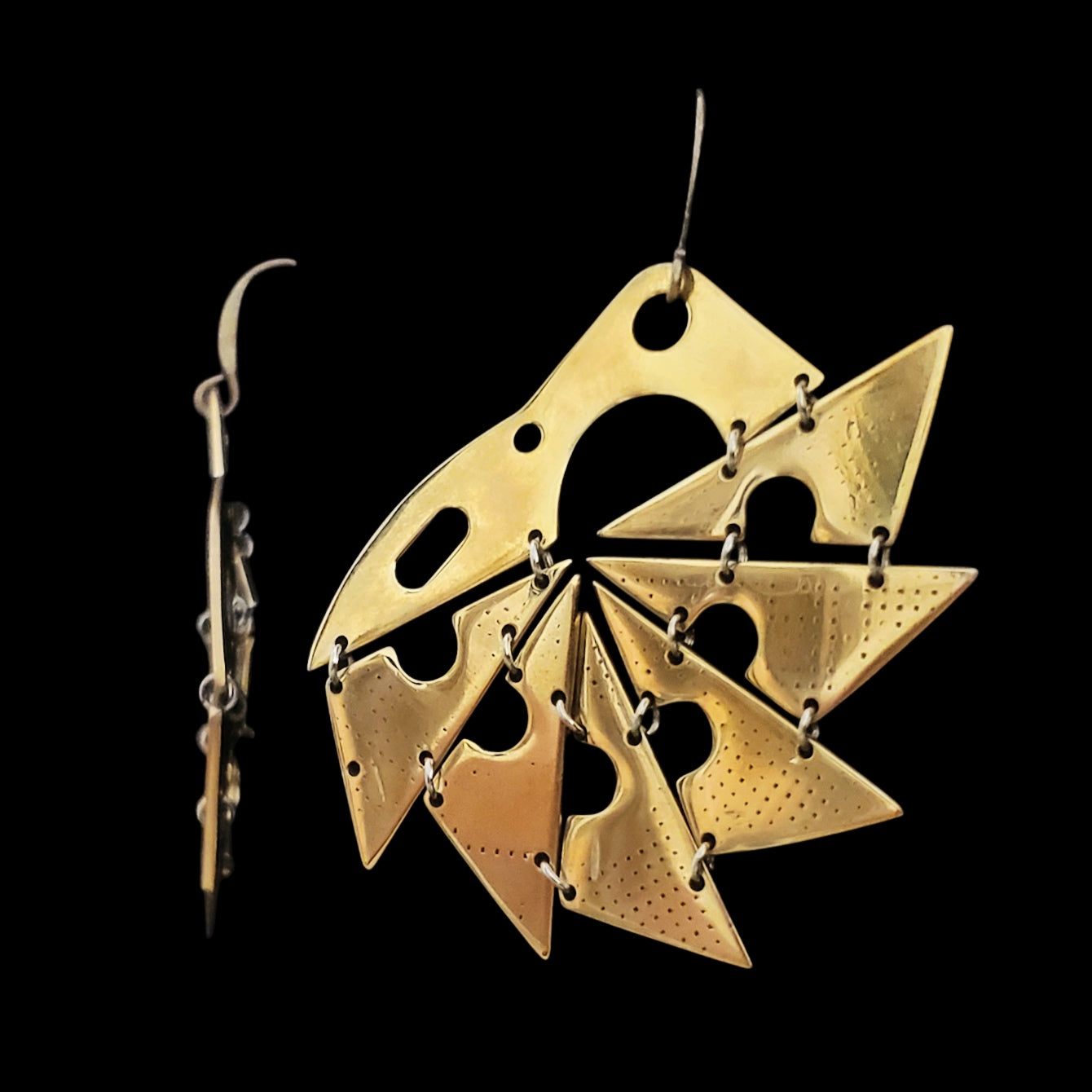 Folds – Bronze Articulated Earrings – Bitácora Collection