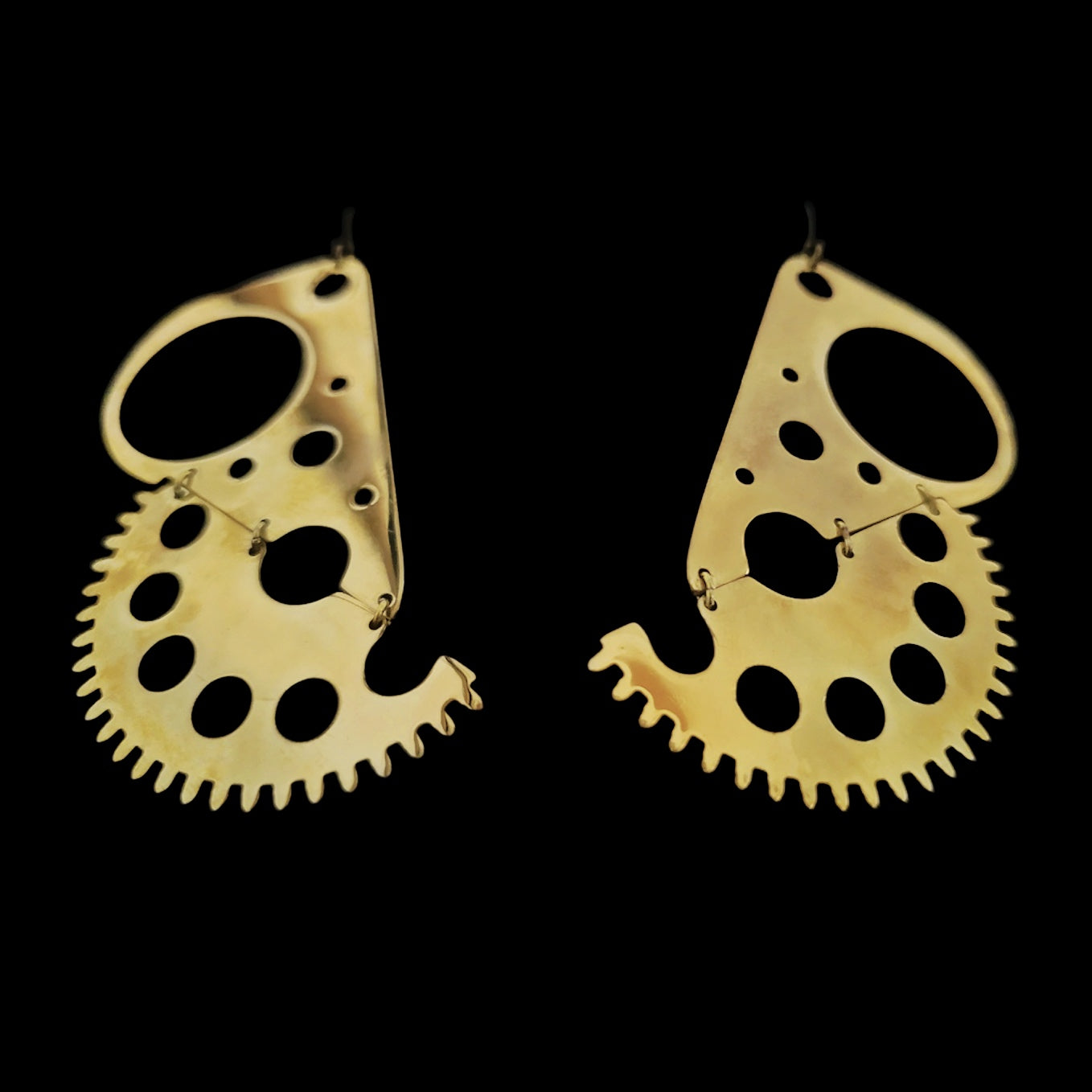 Cut – Bronze Earrings – Open Mechanical Segment – Bitácora Collection