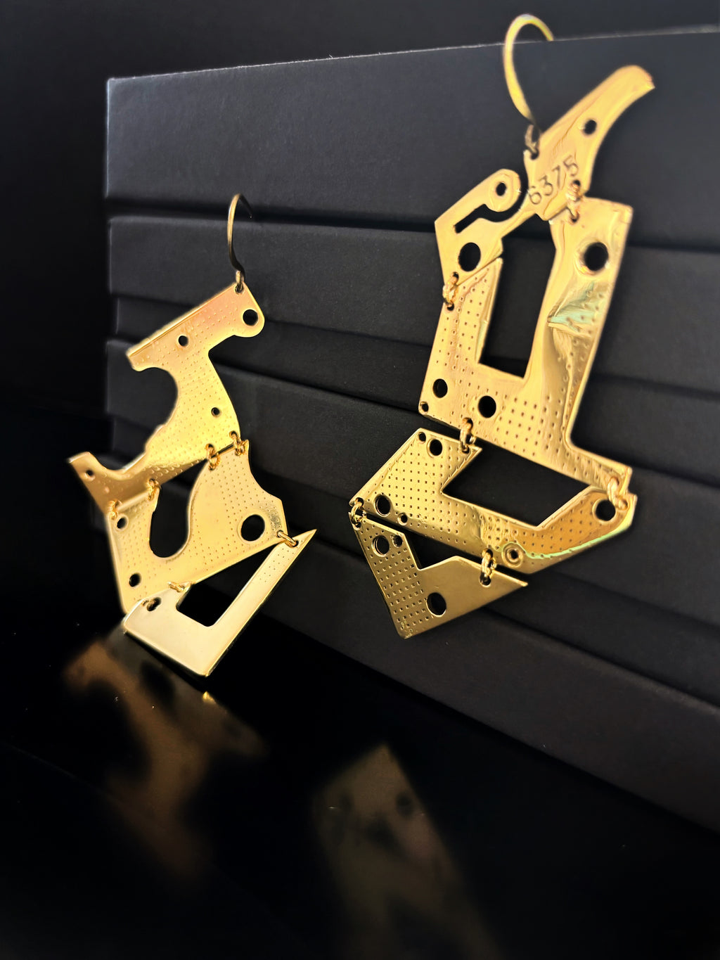 Statement Articulated Earrings with Vintage Clock Parts - Bitácora Collection - Zigzag