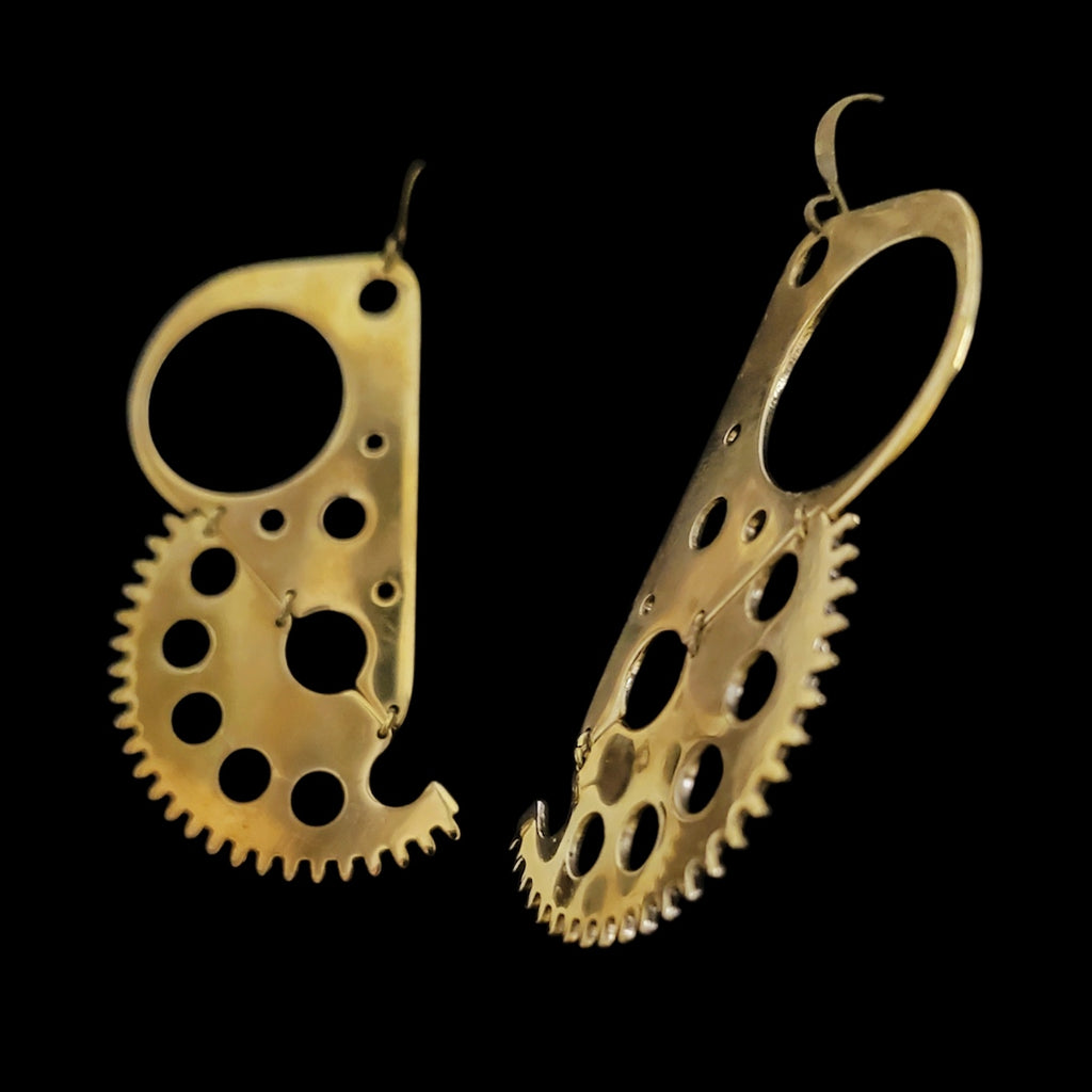 Cut – Bronze Earrings – Open Mechanical Segment – Bitácora Collection