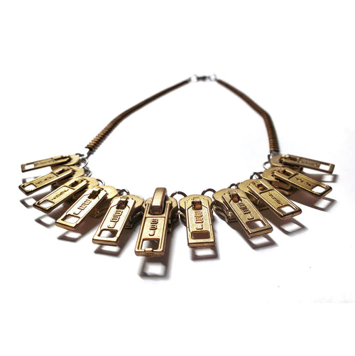 Closure – Mechanical Necklace with Bronze Zipper Sliders – Bitácora Collection