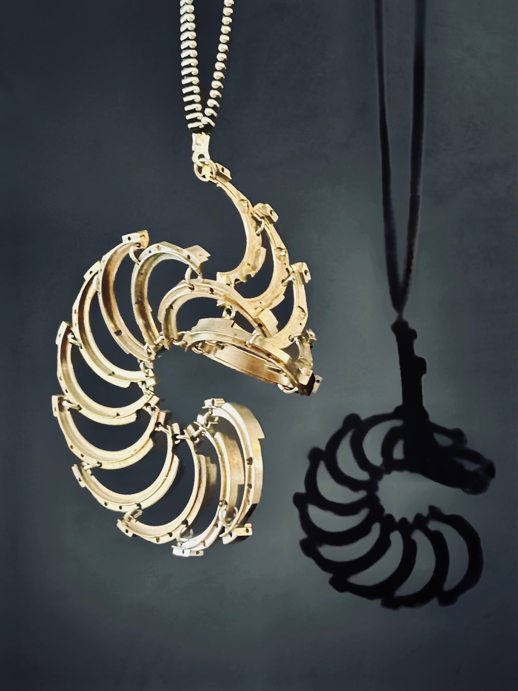 Articulated Structure Necklace - Sculptural Form - Bitácora Collection - Cycle