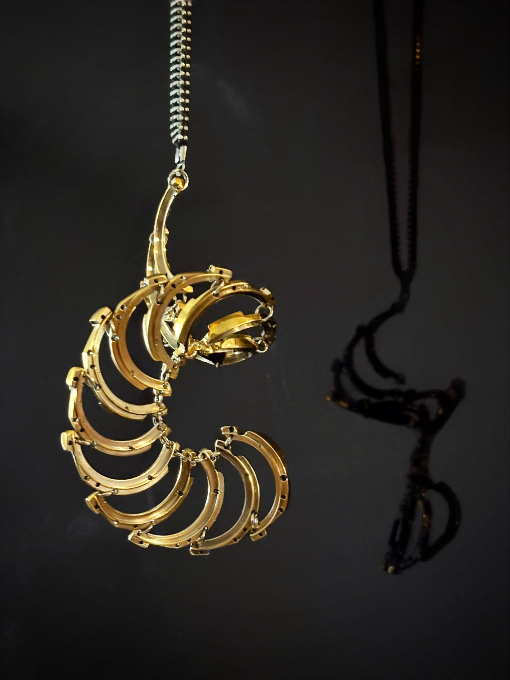 Articulated Structure Necklace - Sculptural Form - Bitácora Collection - Cycle