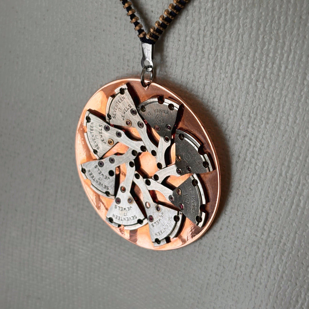 Kinetic Mechanical Pendant - Radial Watch Movement Composition - Bitácora Collection - Flux