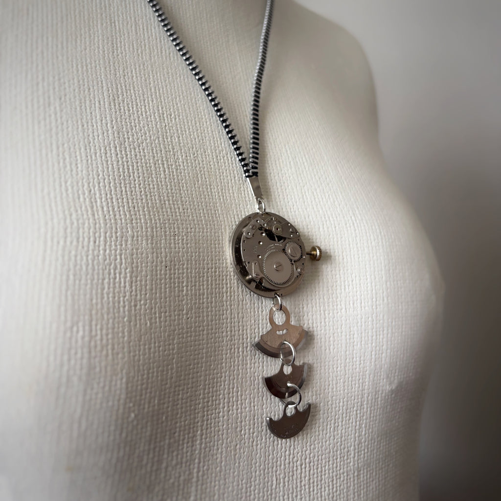 Watch Movement Pendant Necklace - Mechanical Jewelry - Bitácora Collection - Triax