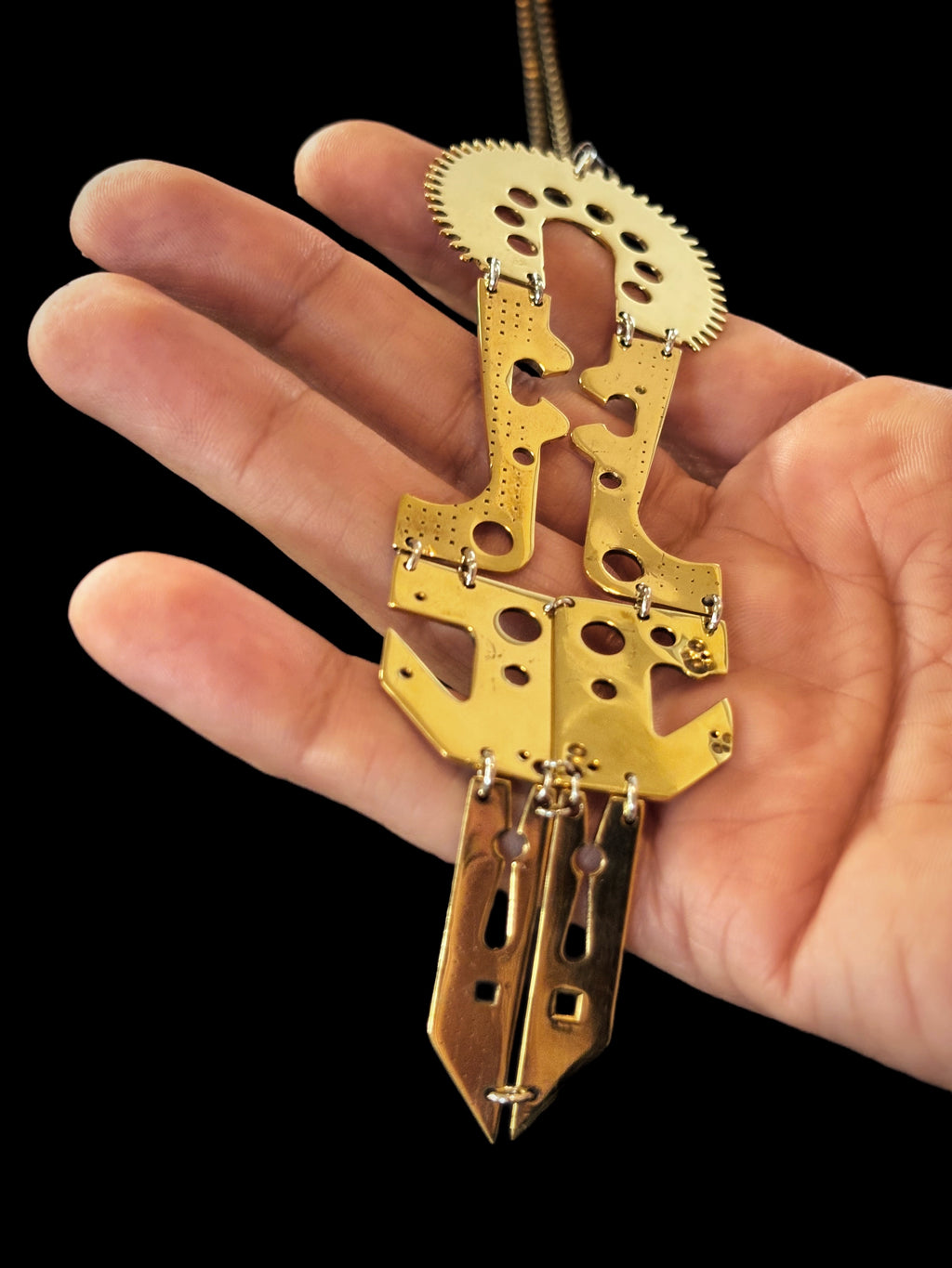 Articulated Mechanical Necklace - Figurative Structure - Bitácora Collection - Blade