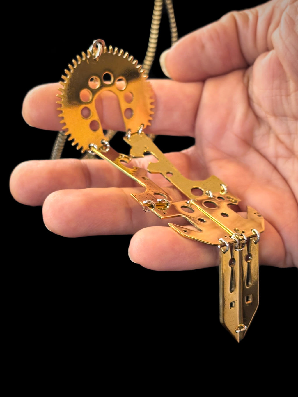 Articulated Mechanical Necklace - Figurative Structure - Bitácora Collection - Blade