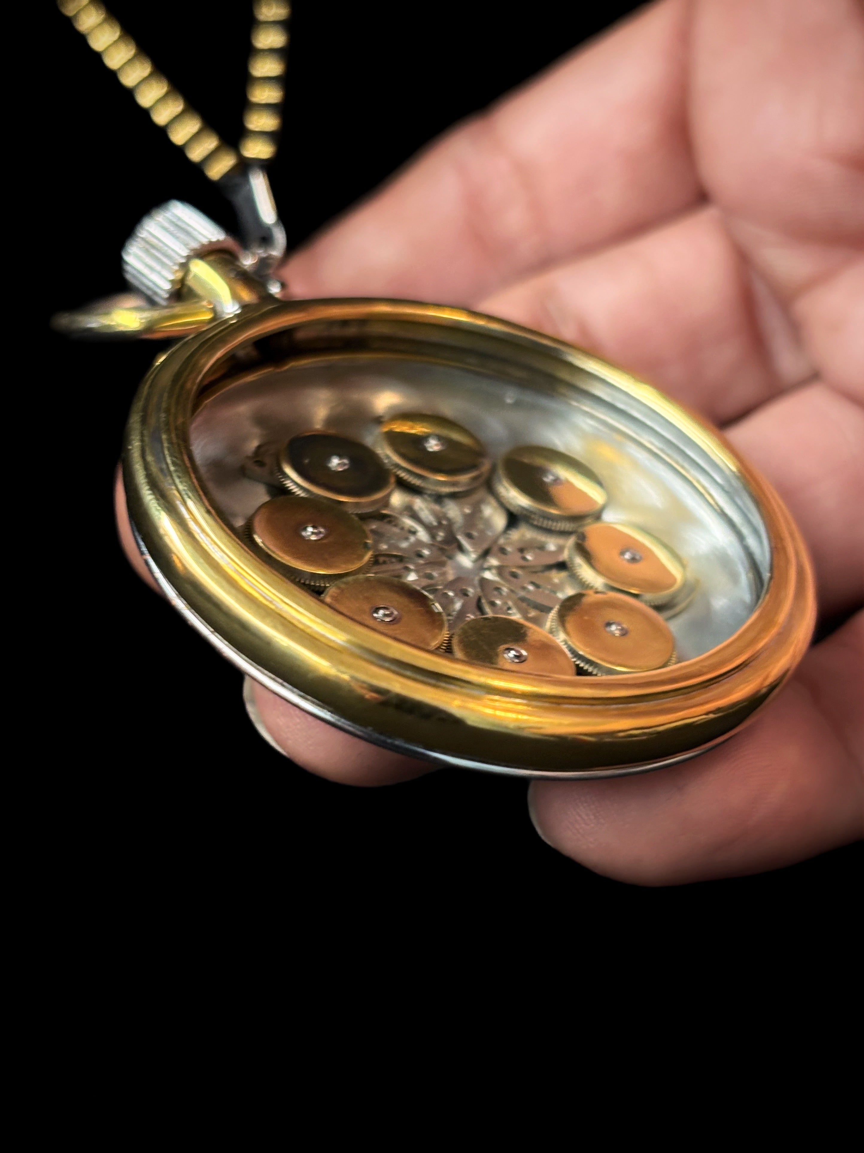 Radial Mechanical Composition - Encapsulated Time System - Bitácora Collection - Halo
