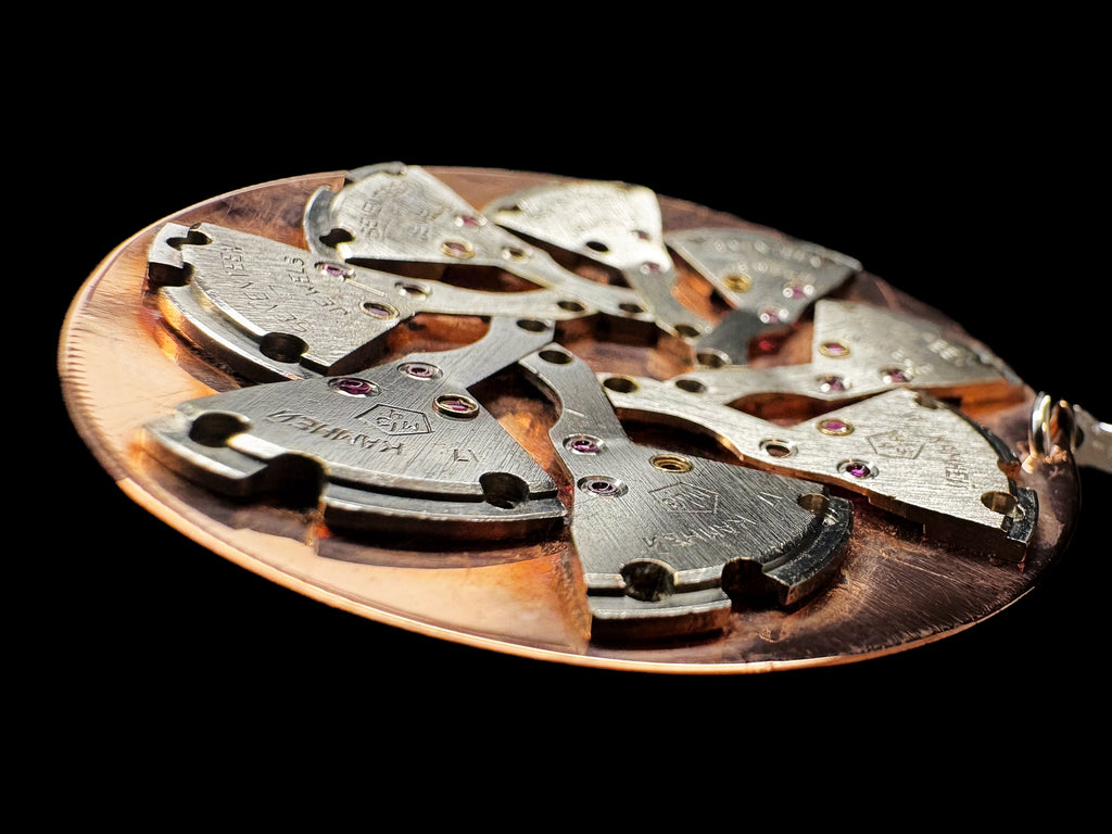 Kinetic Mechanical Pendant - Radial Watch Movement Composition - Bitácora Collection - Flux