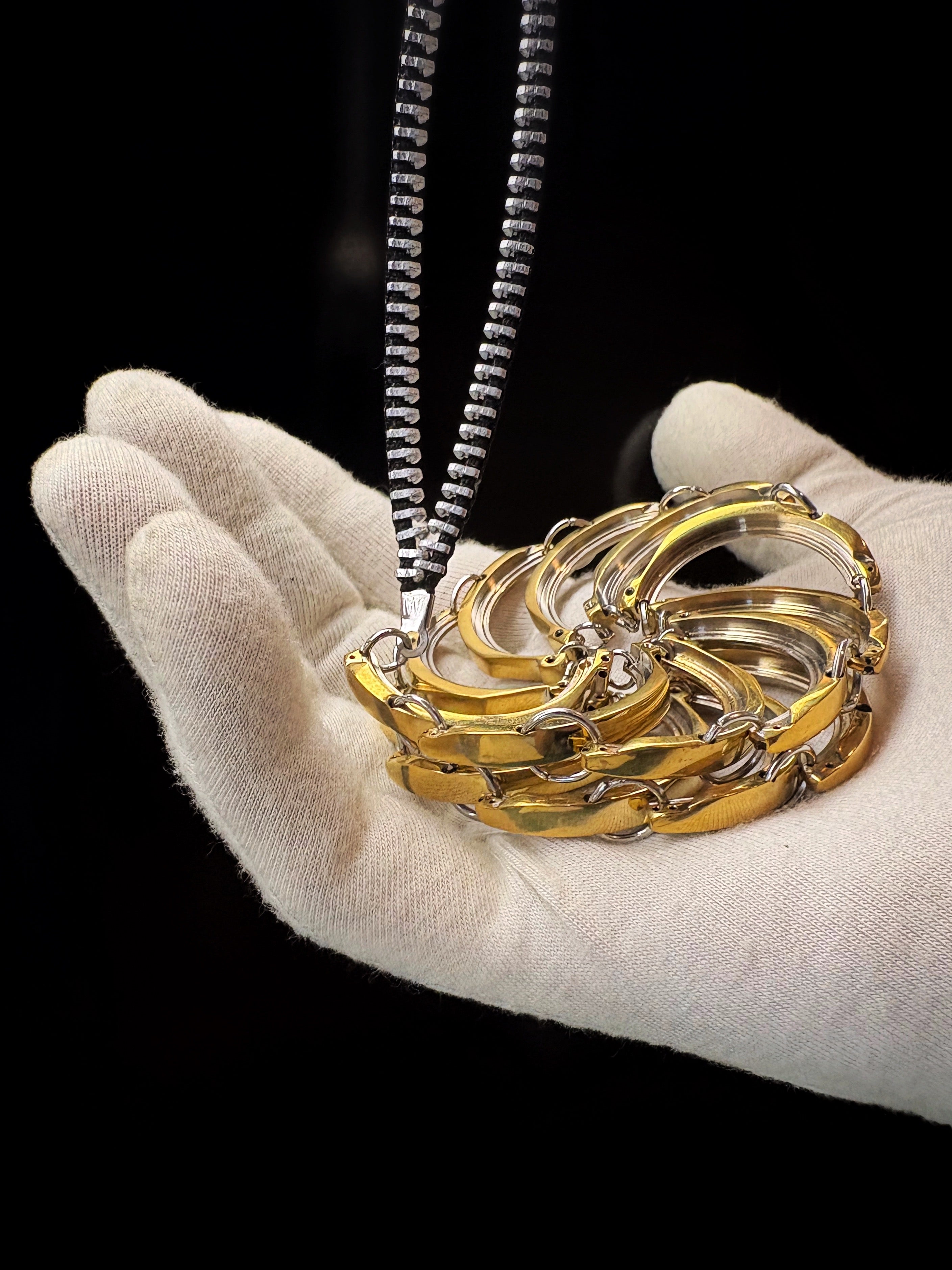 Articulated Structure Necklace - Sculptural Form - Bitácora Collection - Cycle
