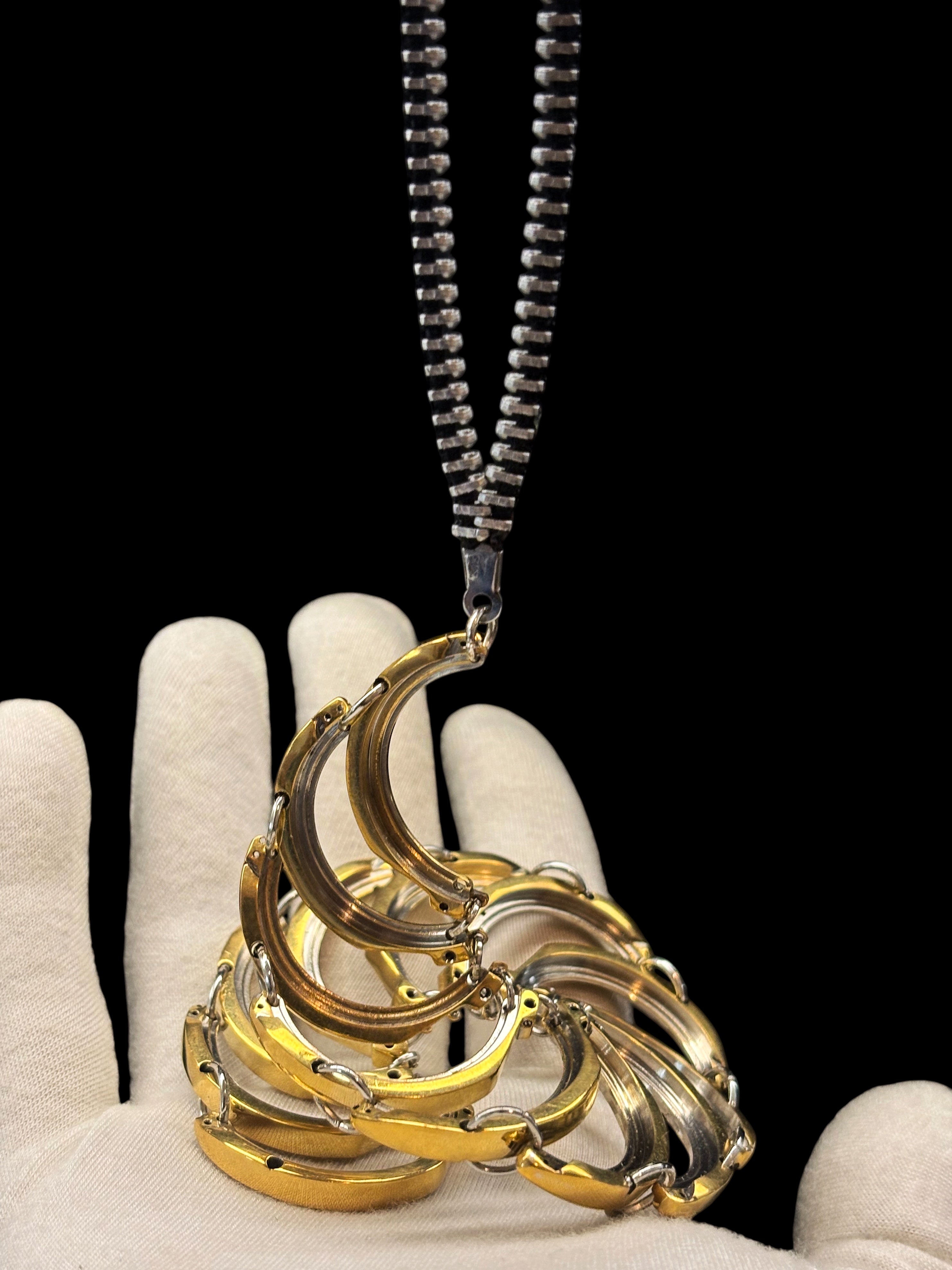 Articulated Structure Necklace - Sculptural Form - Bitácora Collection - Cycle